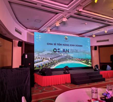 Cho thuê Màn hình LED P3 trong nhà tại sự kiện chia sẻ tiềm năng kinh doanh Vinhomes Ocean Park tại Almaz