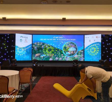 Cho thuê Màn hình LED P3 trong nhà tại sự kiện của ra mắt nhà Nơm - SAKANA SPA & RESORT