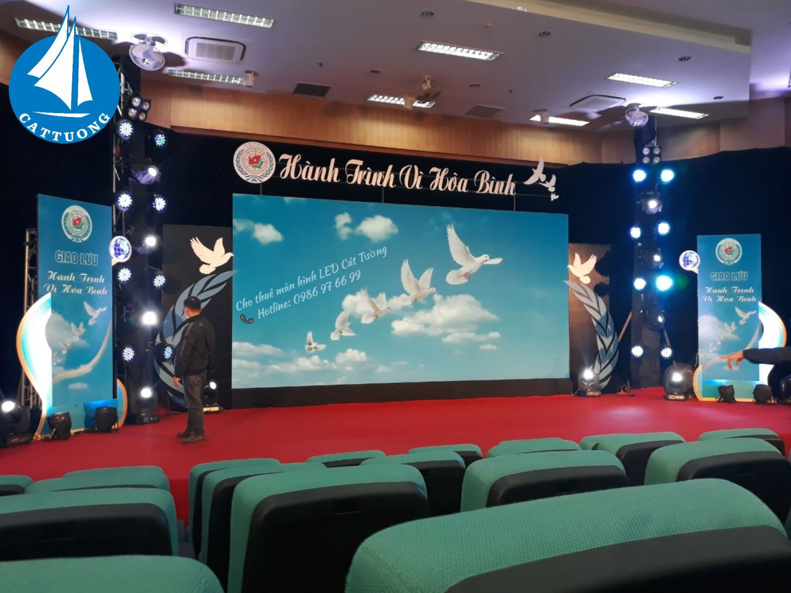 cho thue man hinh led p3 tai hanh trinh vi hoa binh