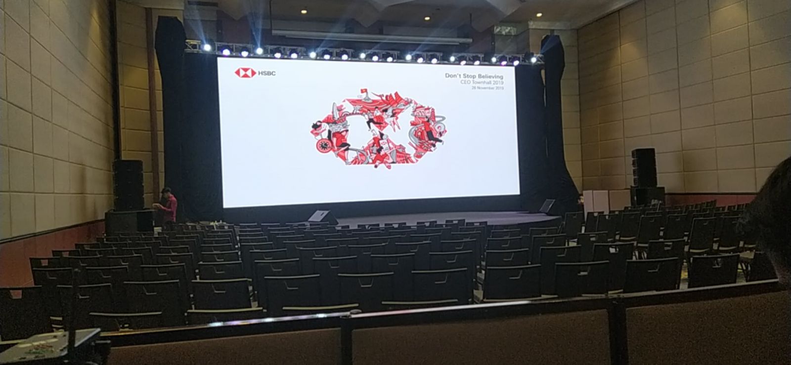 Cho thuê Màn hình LED P2 trong nhà tại sự kiện của ngân hàng HSBC tại khách sạn JW Marriott
