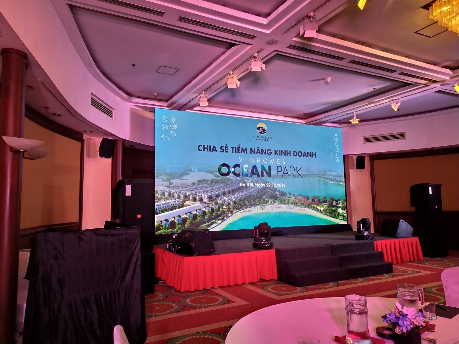 Cho thuê Màn hình LED P3 trong nhà tại sự kiện chia sẻ tiềm năng kinh doanh Vinhomes Ocean Park tại Almaz
