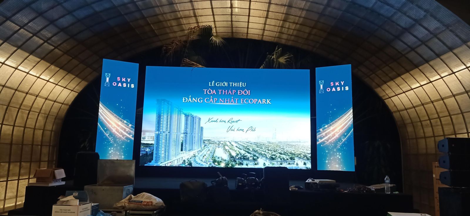 Cho thuê Màn hình LED P3 ngoài trời tại sự kiện Chung Cư Sky Oasis Ecopark